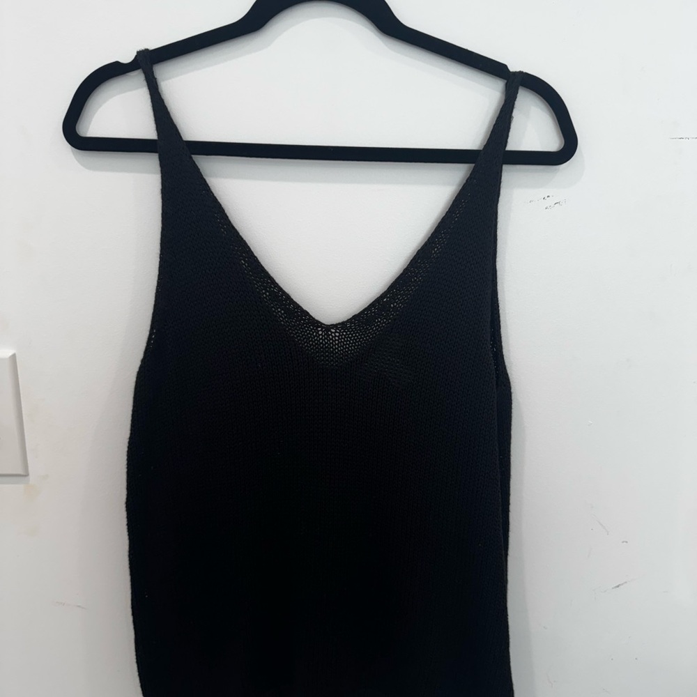 H&M Black Camisole Top with Sleek Design